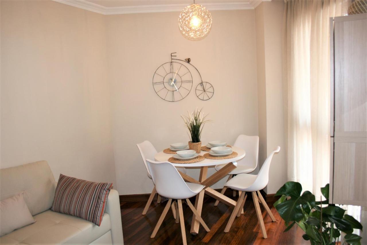 El Fuste Apartment Oviedo Bagian luar foto