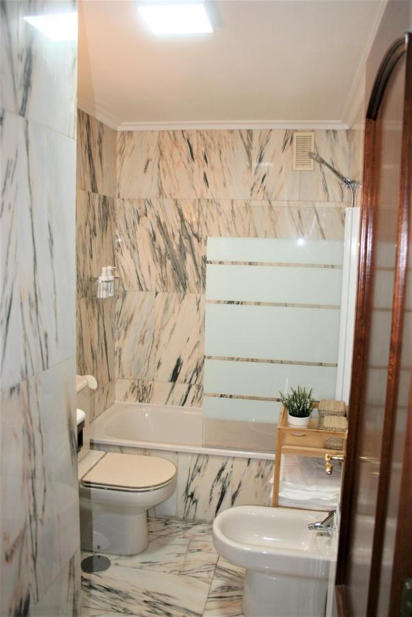 El Fuste Apartment Oviedo Bagian luar foto
